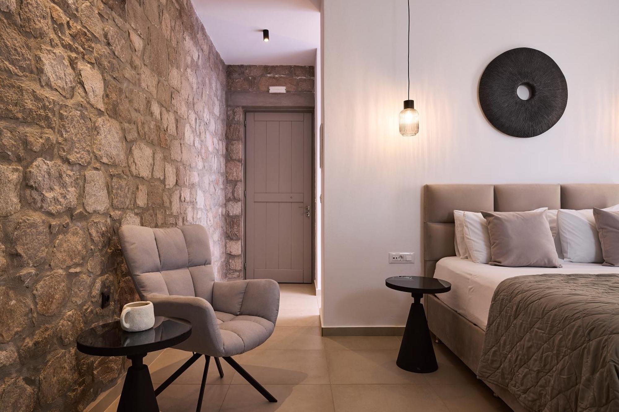 Kedros Milos Suites Adamantas  Buitenkant foto