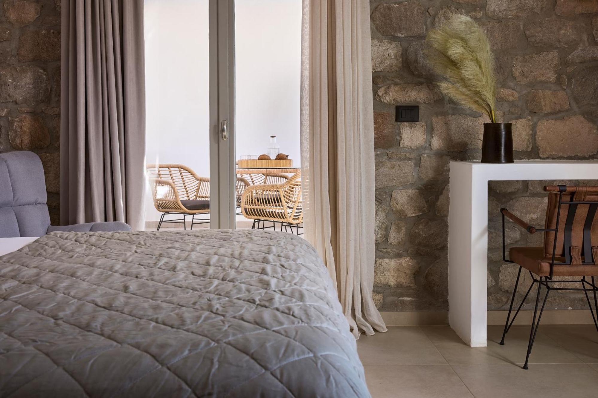 Kedros Milos Suites Adamantas  Kamer foto